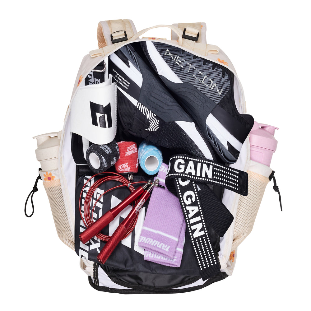 V1 45 L Margarita abierta con ropa y accesorios deportivos