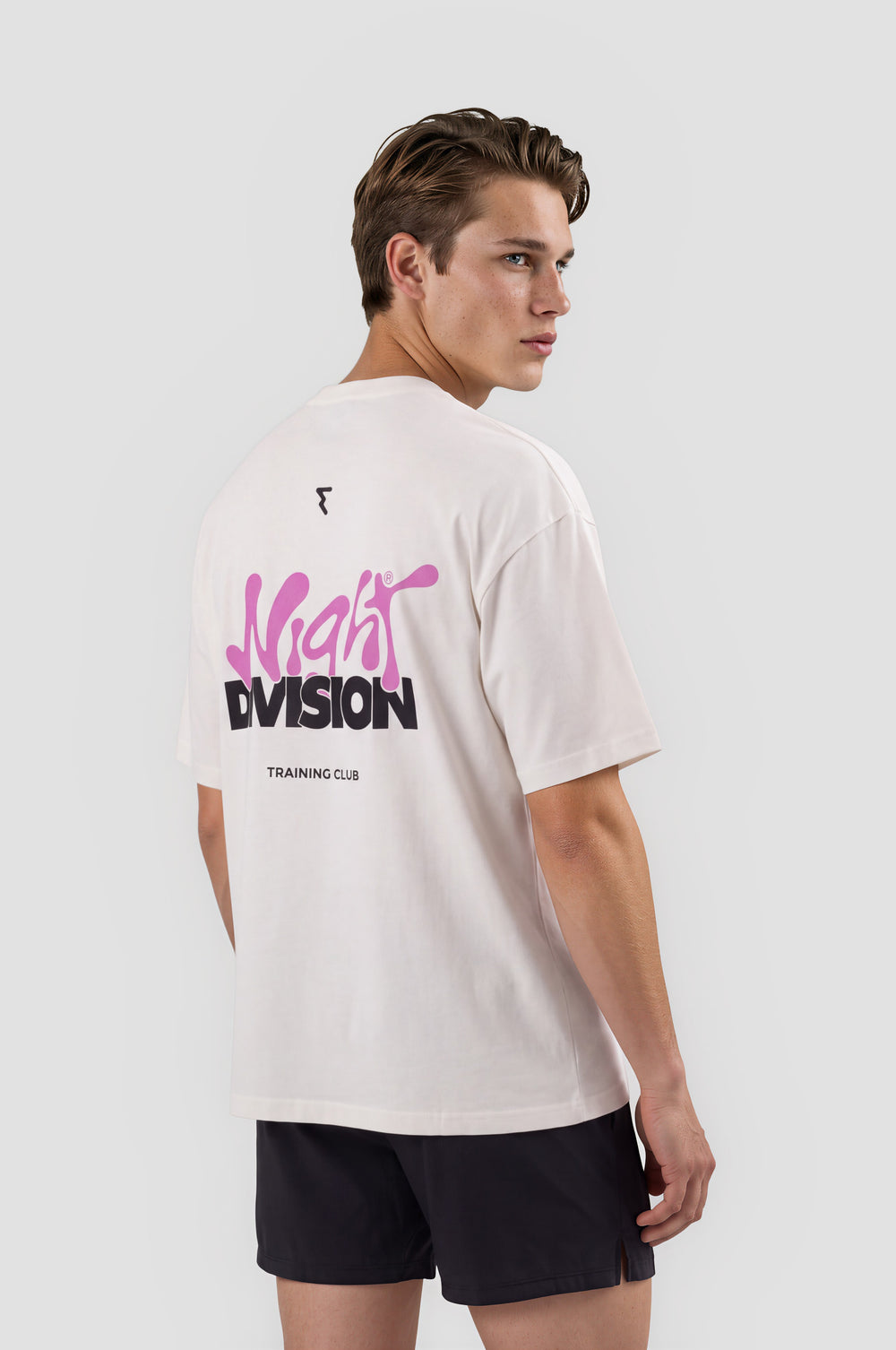 Camiseta Oversize Night Division